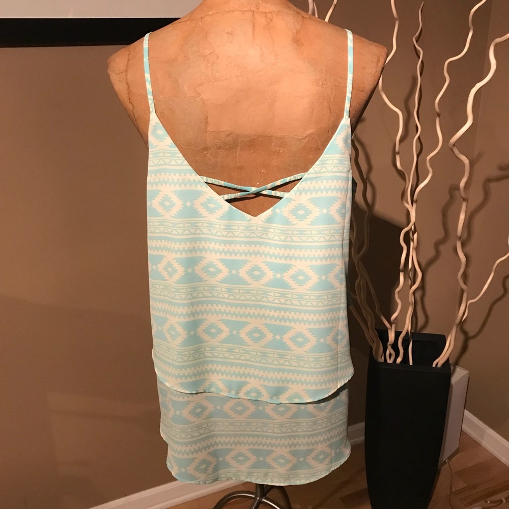 NWOT TOP - Picture 4 of 8